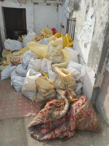 泉鋒工程行/黃鏵鋕 - 三合院崩塌整理裝袋