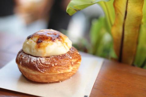 Daniel - 布丁蛋塔專賣-宣傳照