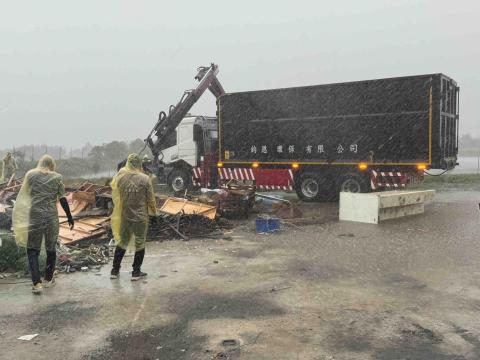 豪康拆除清運工程 - 風雨雖大，使命必達