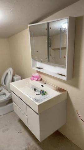 哈達斯水電工作室 - 浴櫃、臉盆、鏡櫃、馬桶安裝