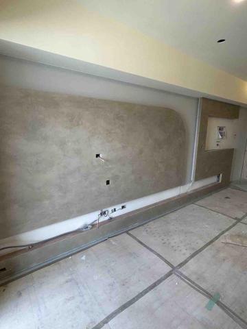 宏彩塗研工作室 - 藝術漆電視牆