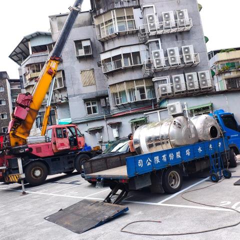 提供主動式避雷針服務的專家蘇進添