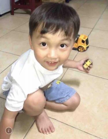 黃邵涔 - 這是我陪玩的弟弟