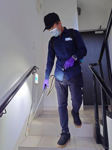濰淨環衛有限公司 - 大樓安全梯殘效藥劑噴灑