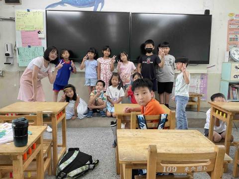 温婕翔 - 教學經驗：2024暑假擔任米倉國小暑期輔導老師
