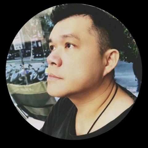 提供asus手機服務的專家吳世通