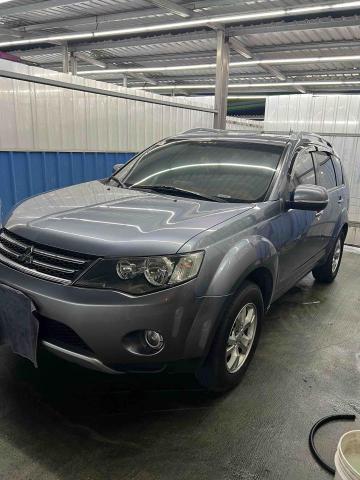 阿秉 - 內外清潔打蠟