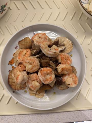 陳霈珊 - 奶油杏鮑菇蝦仁