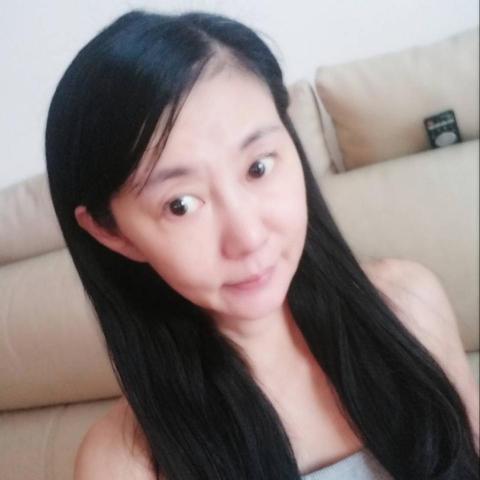 提供雨傘垃圾分類服務的專家胡小姐