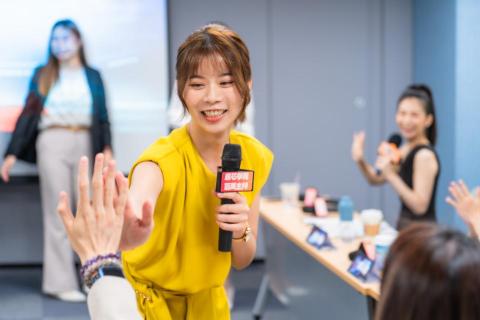 Yennefer 妍菲 -  Yennefer 妍菲 -