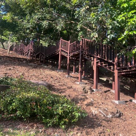 提供樓梯欄杆服務的專家黃靖