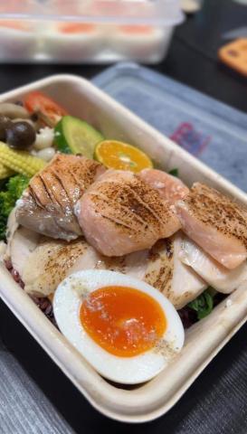 しょ うた - 健康餐盒 鮭魚 跟 雞胸