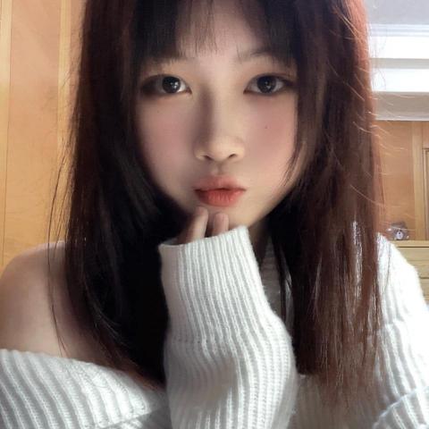 鍾妤蓁 鍾妤蓁