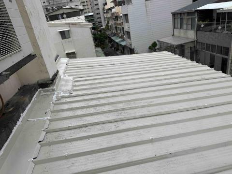 洪政凱（扛）鋼益企業社 - 