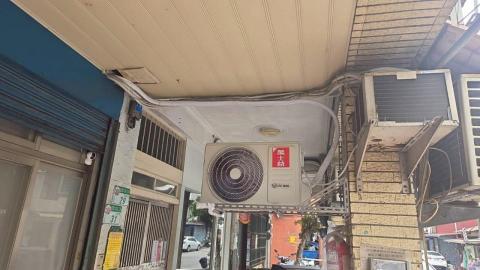 蘭旭空調工程有限公司 - 住家冷氣舊換新，外機依業主需求安裝