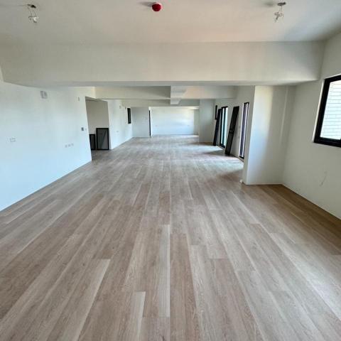 提供止滑磚服務的專家鋮木有限公司