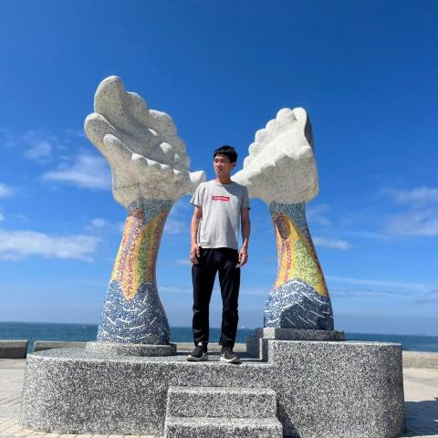 提供融蠟燈服務的專家魏聖融