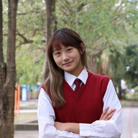 提供中信客服電話服務的專家Ya Fang