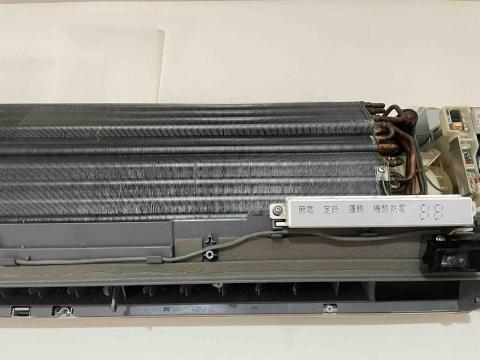 速可冷氣清洗 - 清洗後厚重的油污都消失了