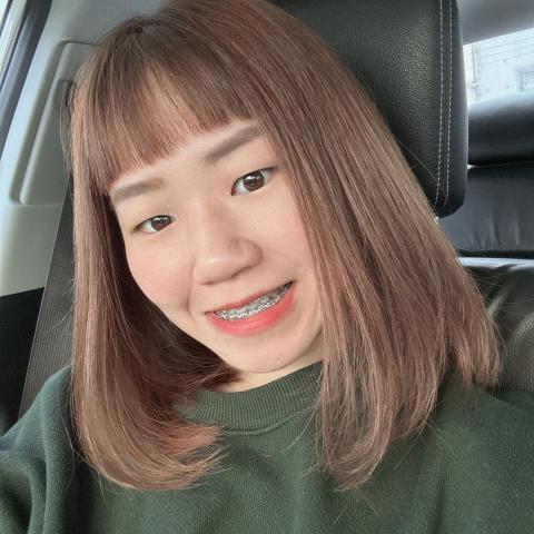 容容