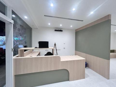 李佳諮 - 早午餐店施工
（設計規劃/工程施工）