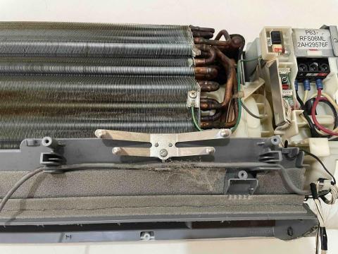 速可冷氣清洗 - 長期點香的髒污