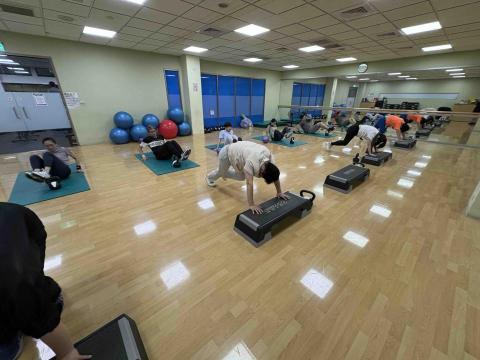 Rock/高信文 一對一私人教練/到府運動教學 - 