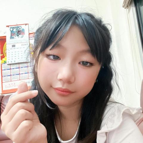 提供模特兒服務的專家楊佩真