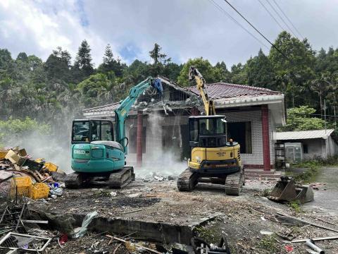 優迅拆運工程 - 拆除圖二 優迅拆運工程 - 拆除圖二