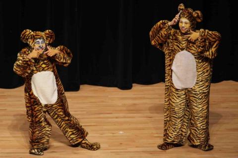 林奕萱 - 杯子劇團-虎姑婆的傳說