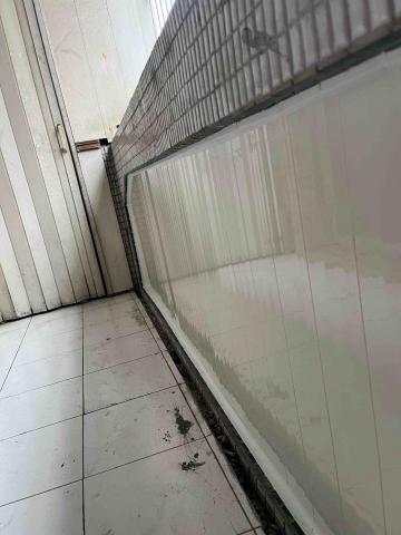 佳昇鋁門窗 - 封鋁板之前是用木板做的鞋櫃 因為長年風吹雨打木板已經爛掉了（忘了拍）拆掉封鋁板