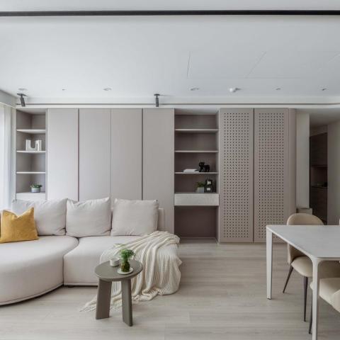 提供展示櫃服務的專家黃士益