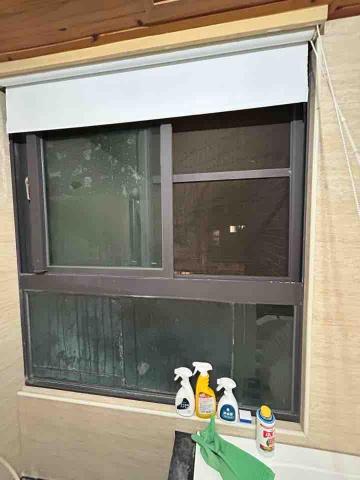 小美專業收納清潔 - 玻璃除膠