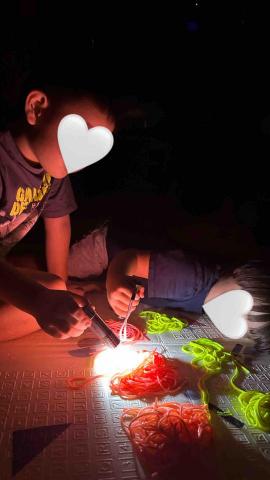 洪語謙 - 螢光麵麵