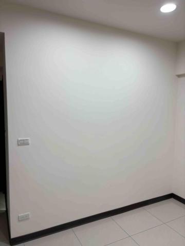 詹文欽，兆基屋管 - 粉刷完成