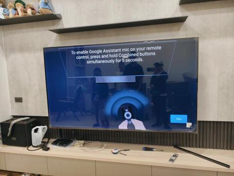 陳小姐 - 75吋活動式壁掛 陳小姐 - 75吋活動式壁掛