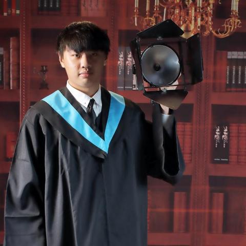 提供capcut轉場服務的專家鄒秉宏