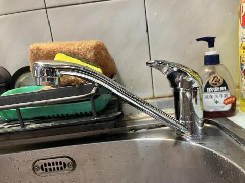 許軒愷 - 更換水龍（文橫路）