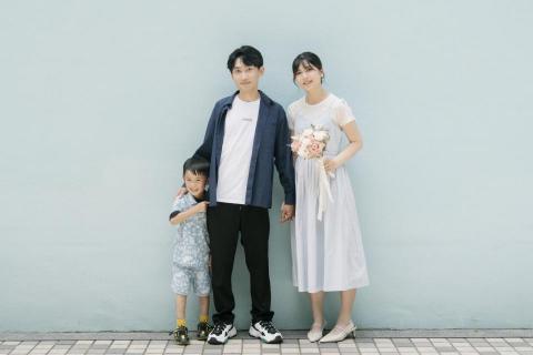 呂紹雄 - 全家福