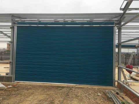 王俊文 - 捲門安裝