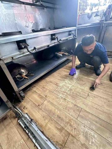 恩典清潔 - 餐廳地板白鐵清潔