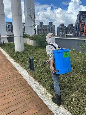 🪽森羽園藝 - 除草劑施作