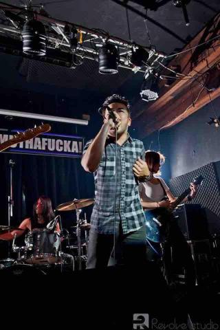 JK老師-川藝文創（專業流行歌唱） - Revolver