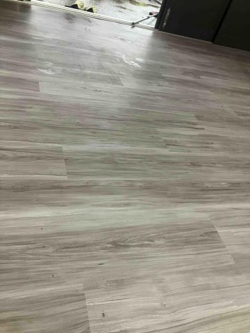 恩典清潔 - 塑膠地板清潔