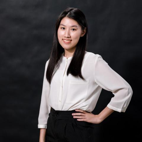 提供ux305f規格服務的專家Vivian Chiang