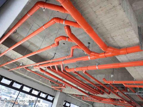 陳韋佐 - 1樓排水系統 採用直線直角 水平精準 整體外觀簡潔漂亮