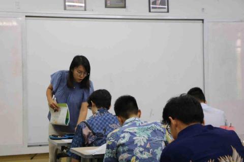 王羚榛 - 印尼雅加達台灣學校試教歷史