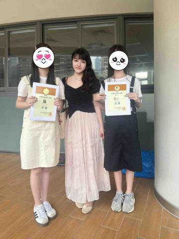 黃羽薇 - 帶學生參加考級檢定