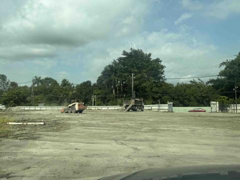 豪康拆除清運工程 - 廢棄物清運完畢整地