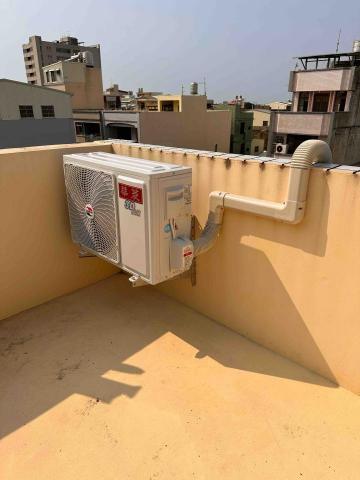 丁敬維 - 管槽安裝